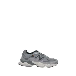 9060 Sneakers