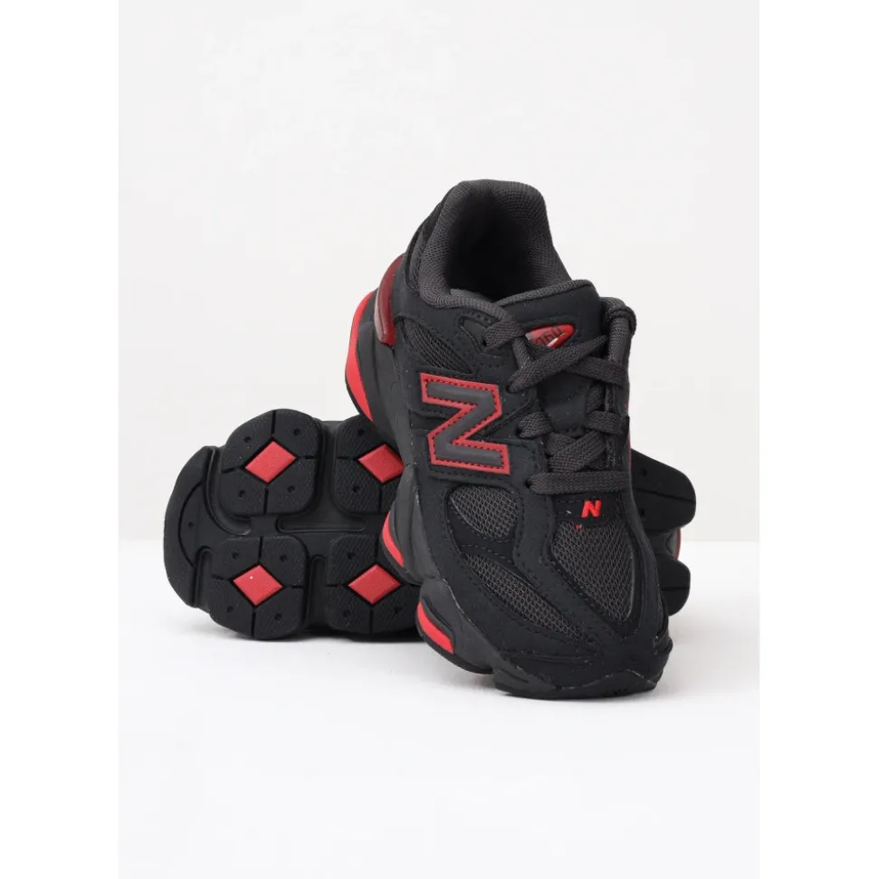 9060 Sneakers