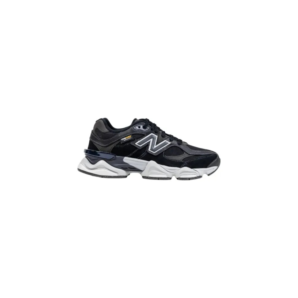 9060 Sneakers
