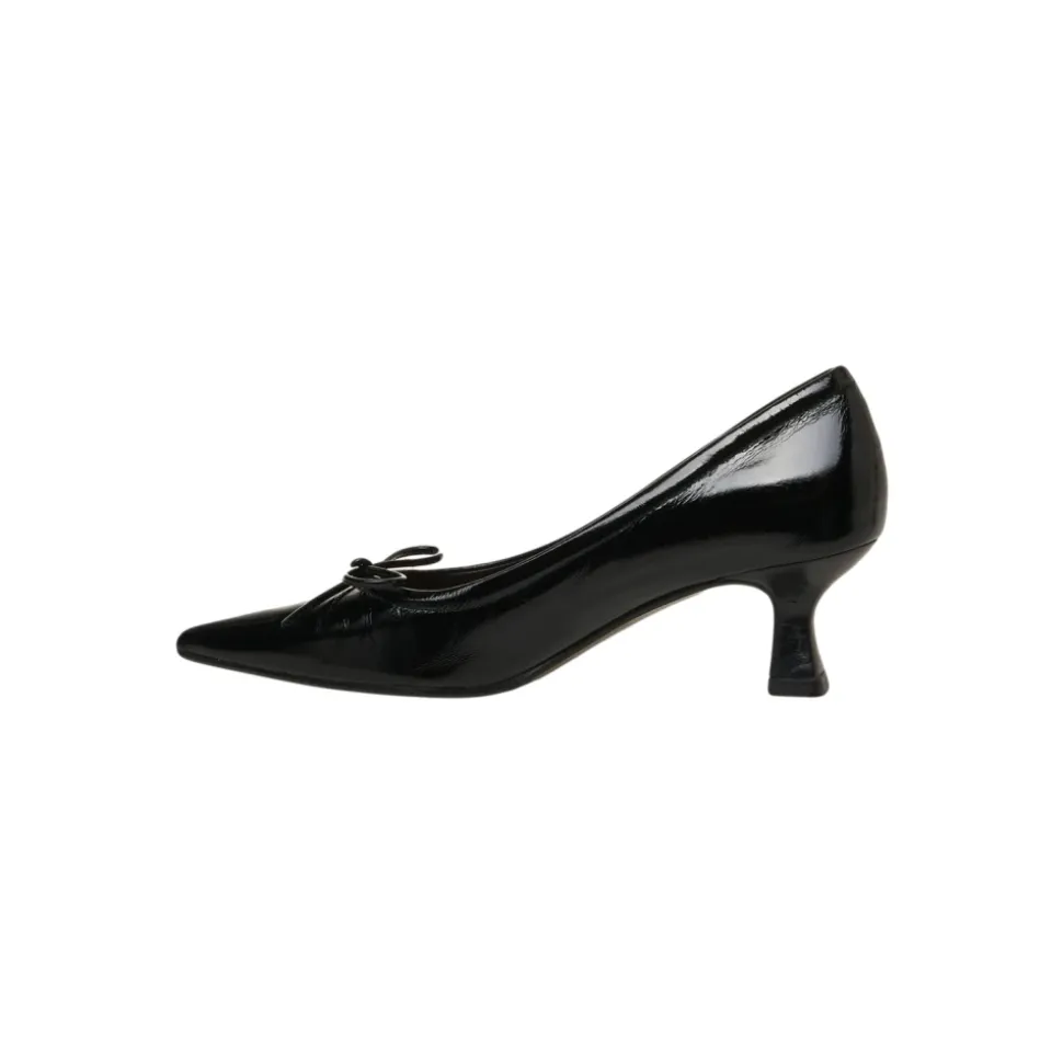 A9329 Pointed Pump