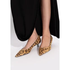 Amelia Pumps