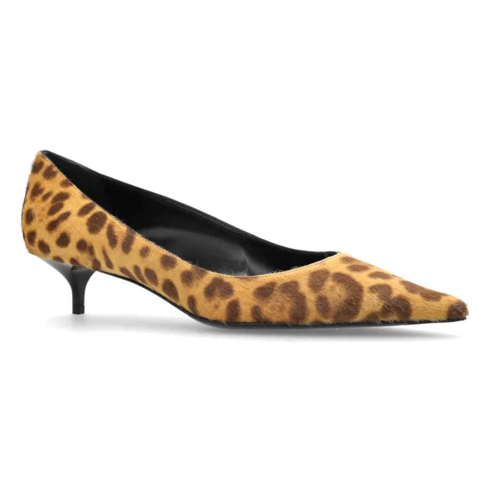 Amelia Pumps