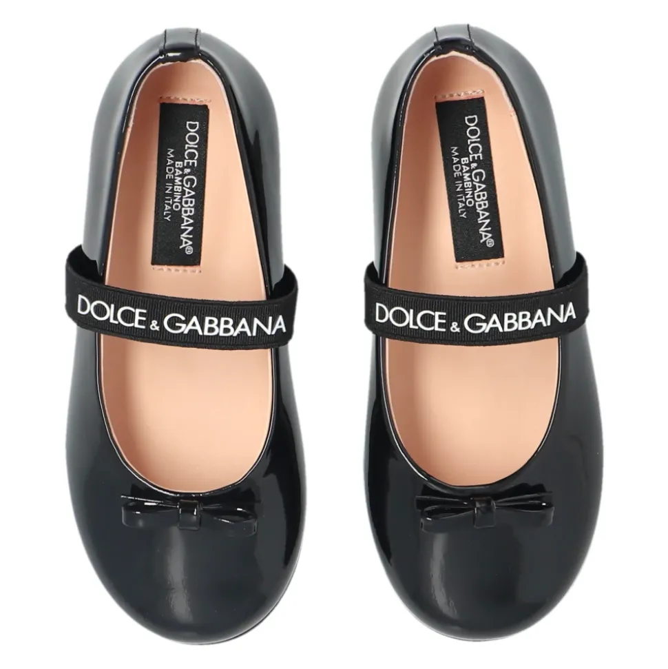 Ballerinas mit Logo