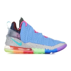 Basketballschuhe in University Blue