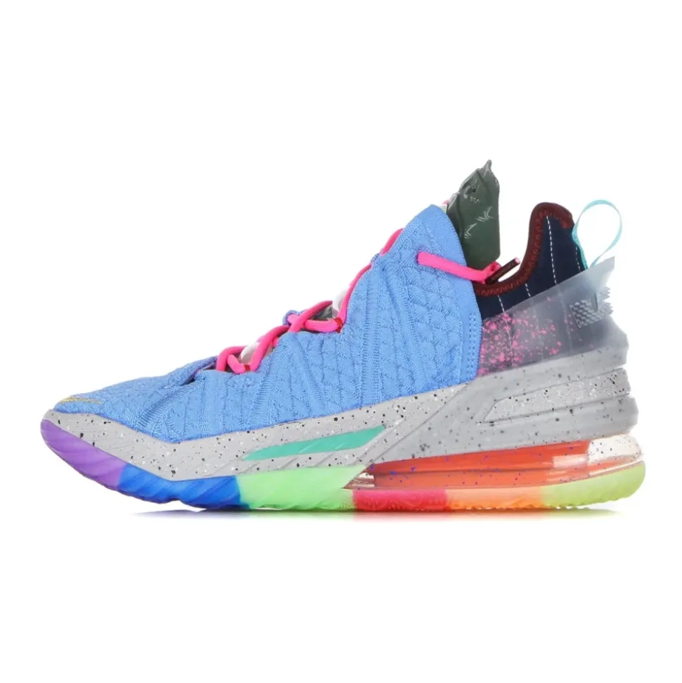 Basketballschuhe in University Blue
