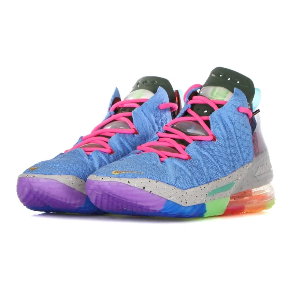 Basketballschuhe in University Blue