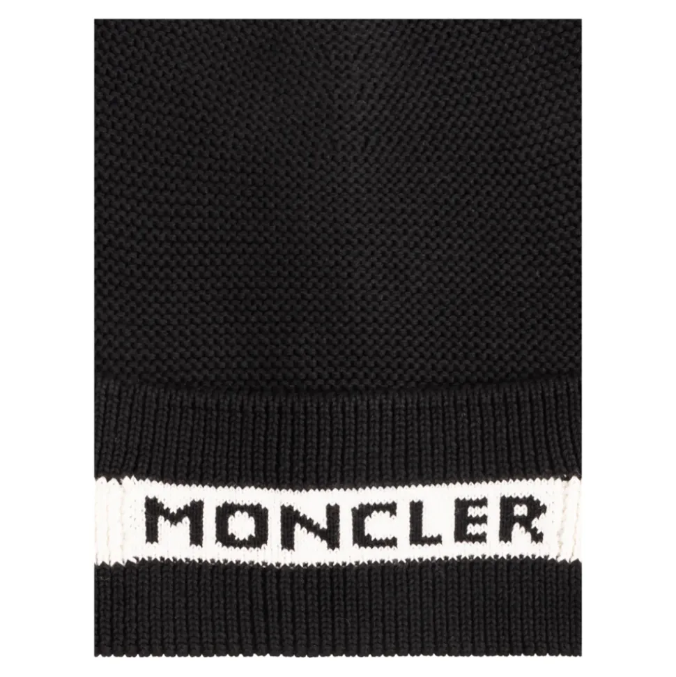 Beanie mit Logo