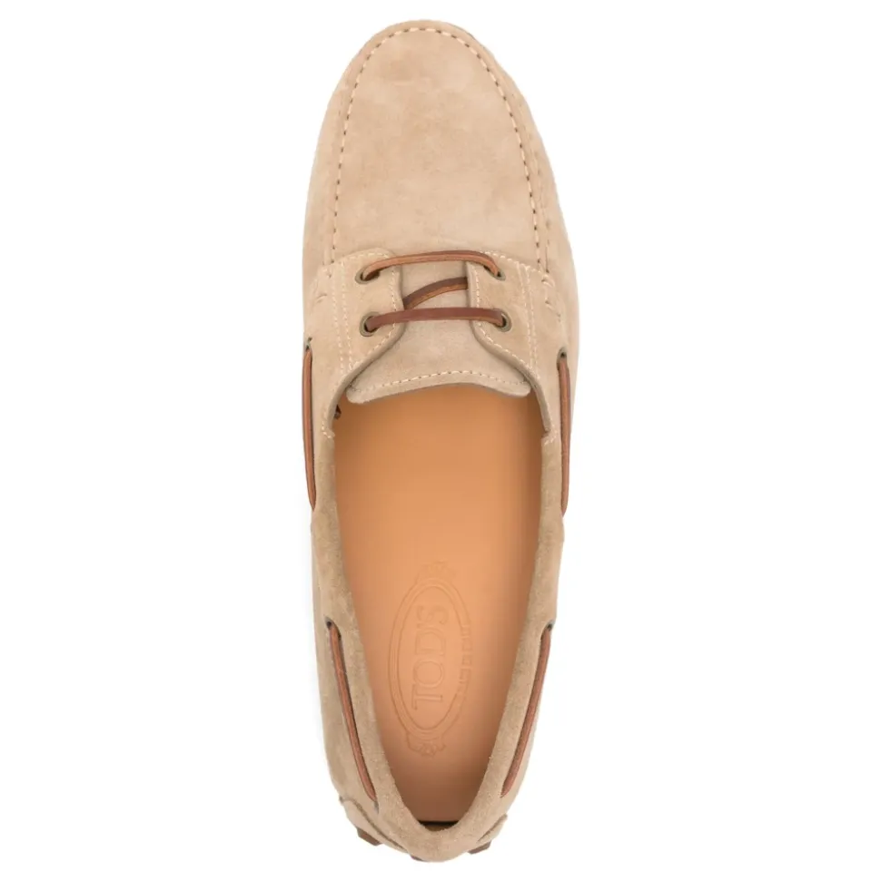 Beige Wildleder Flache Schuhe