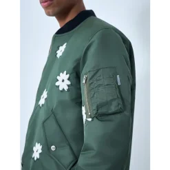 Bestickte Bomberjacke