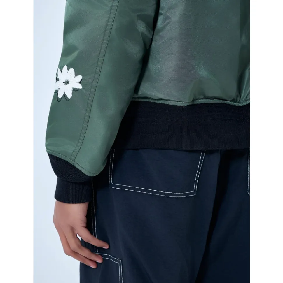 Bestickte Bomberjacke