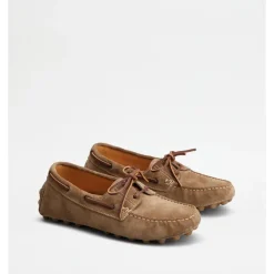 Braune Bootsschuhe
