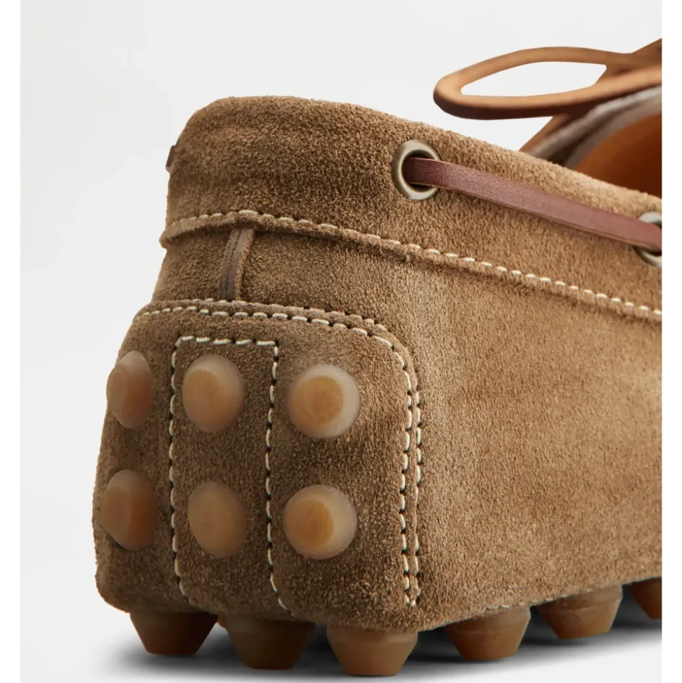 Braune Bootsschuhe