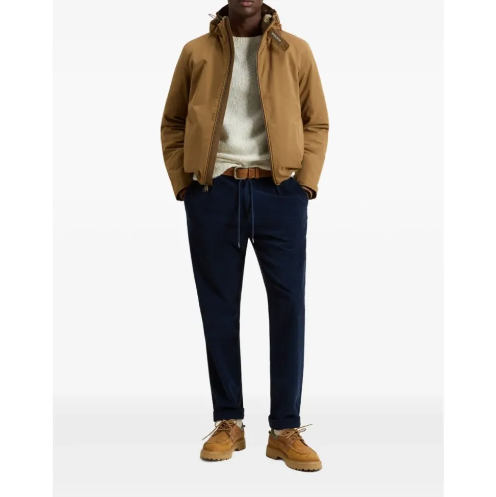 Braune Jacke Stilvolle Oberbekleidung AW25