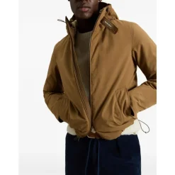 Braune Jacke Stilvolle Oberbekleidung AW25