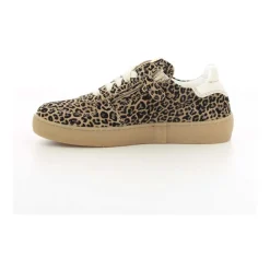 Braune Kinderschuhe