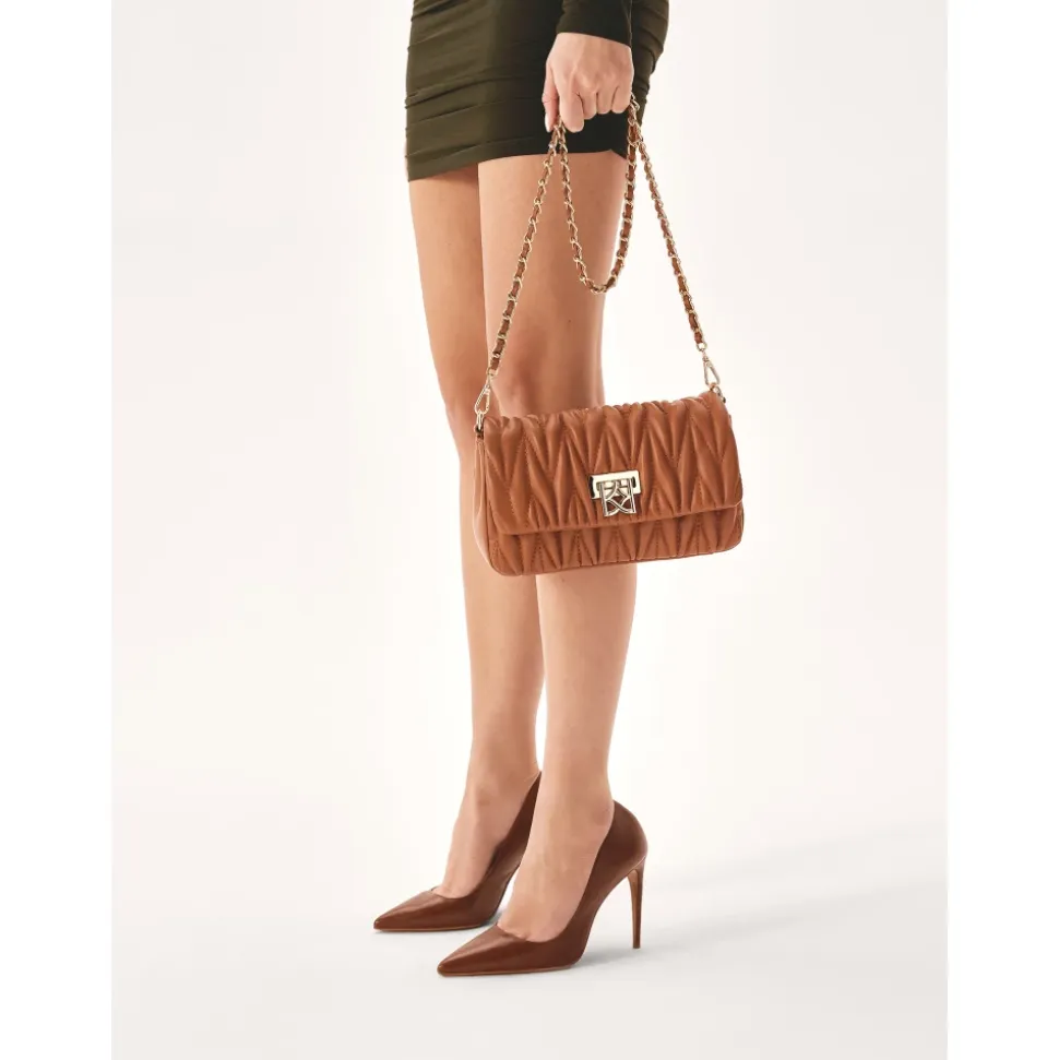 Braune klassische Pumps mit spitzer Zehenpartie