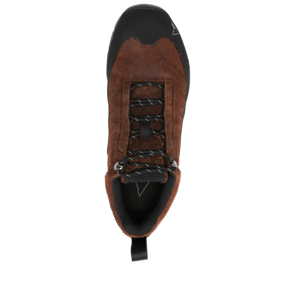 Braune Lederschuhe mit Schnürung