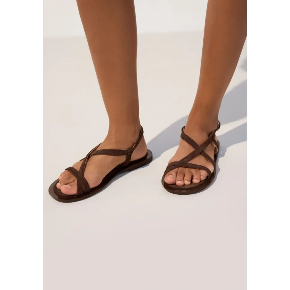 Braune Sandalen für Damen aus echtem Veloursleder mit einem überkreuzten Riemen
