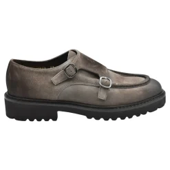 Braune Schnürschuhe