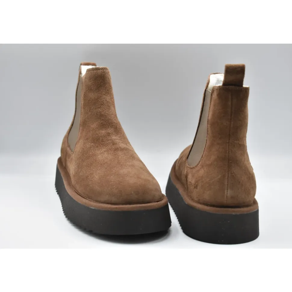 Braune Schnürschuhe für Damen