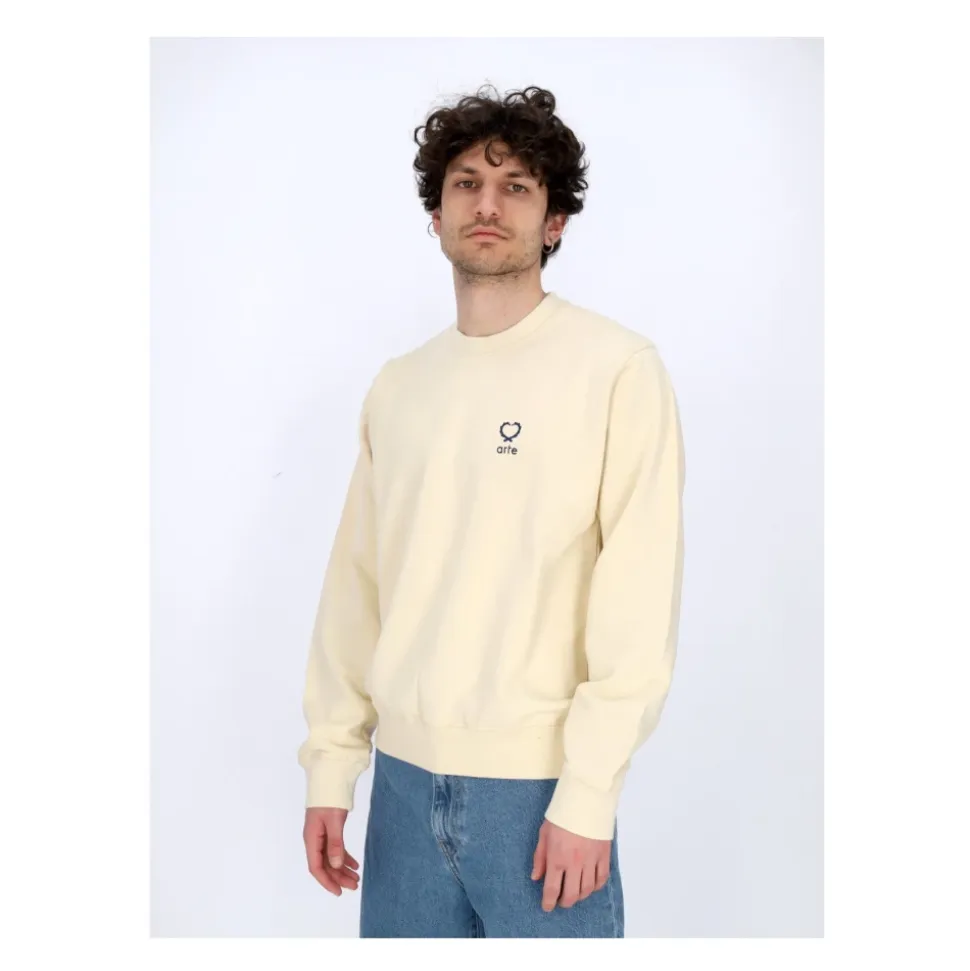 Carlos Small Heart Crewneck