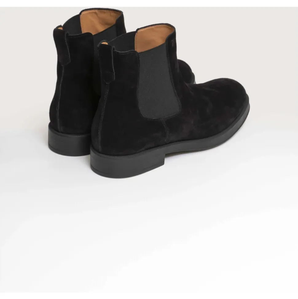 Chelsea Boot