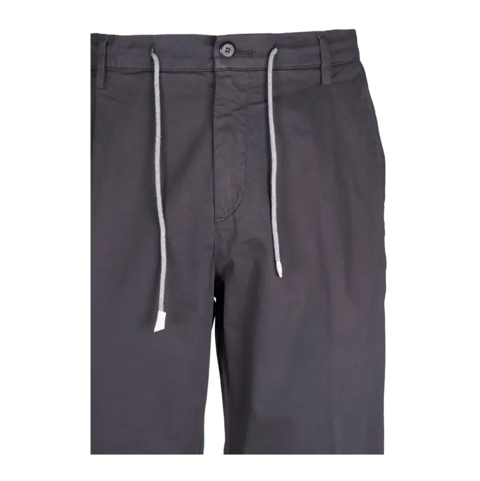 Chinos