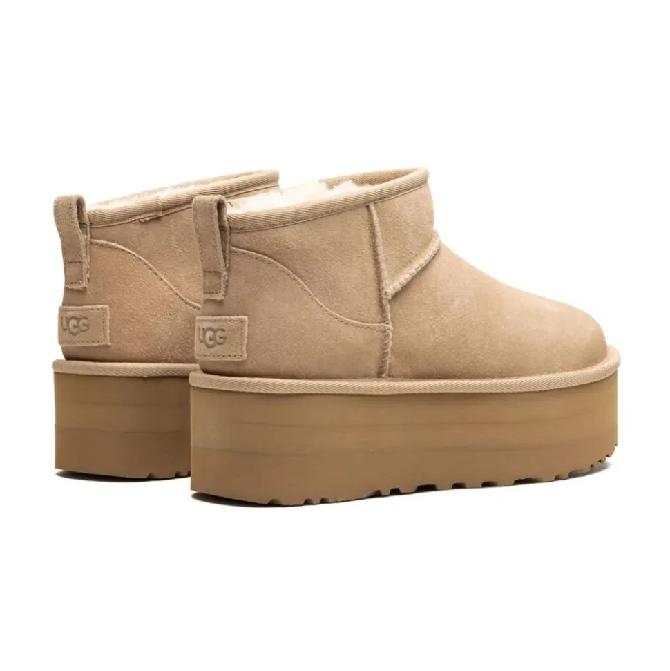 Classic Ultra Mini Platform Stiefel Sand