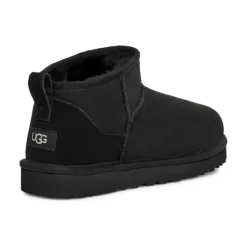 Classic Ultra Mini Stiefel Black