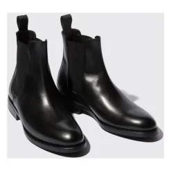 Claudia Chelsea Boots
