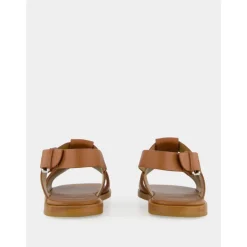 Cuoio Leder Sandalen mit Metall Detail