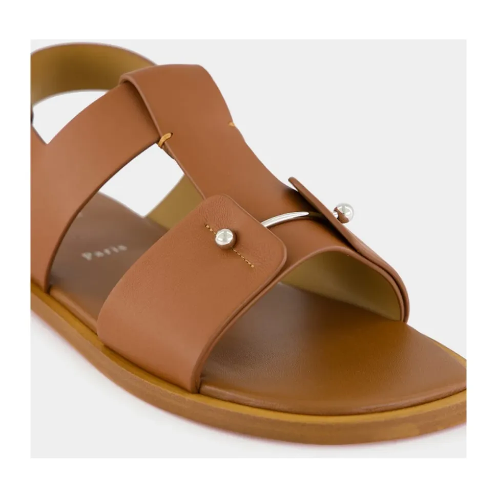 Cuoio Leder Sandalen mit Metall Detail