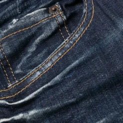 Dunkle Saubere Wasch Skater Jeans