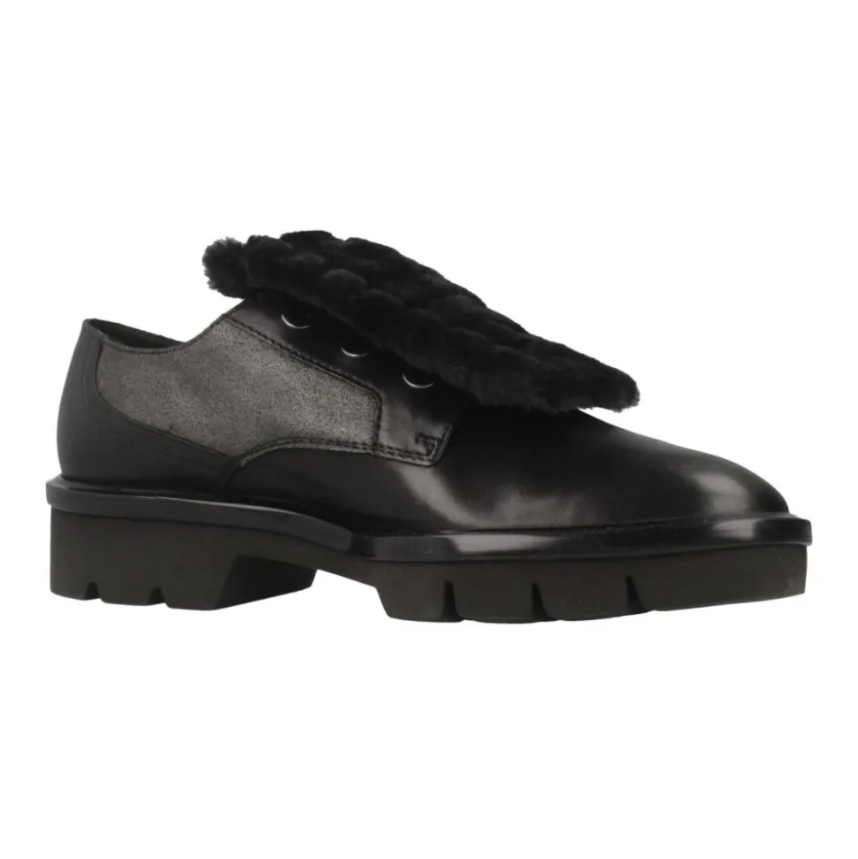 Elegante Schnür-Ballerinas