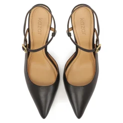 Elegante schwarze Pumps mit ausgeschnittener Oberseite.Dieses Produkt fällt groß aus.
