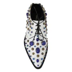 Elegante weie Lederschuhe mit Kristallen