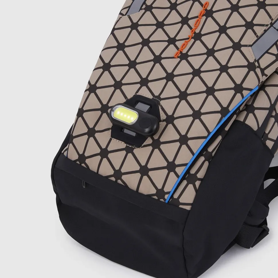 Fahrradrucksack aus 40 % recyceltem Cordura® Polyester