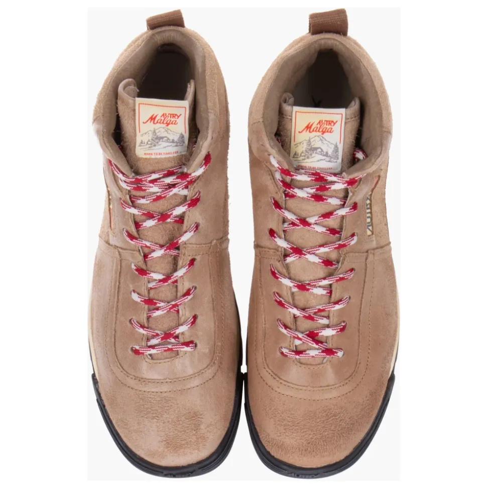Flache, niedrig geschnittene Sneaker mit Lederbesatz