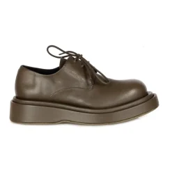 Flache Schuhe