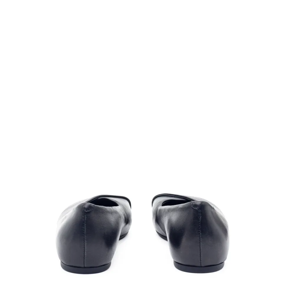 G34 Square – Schwarze gefaltete Ballerina