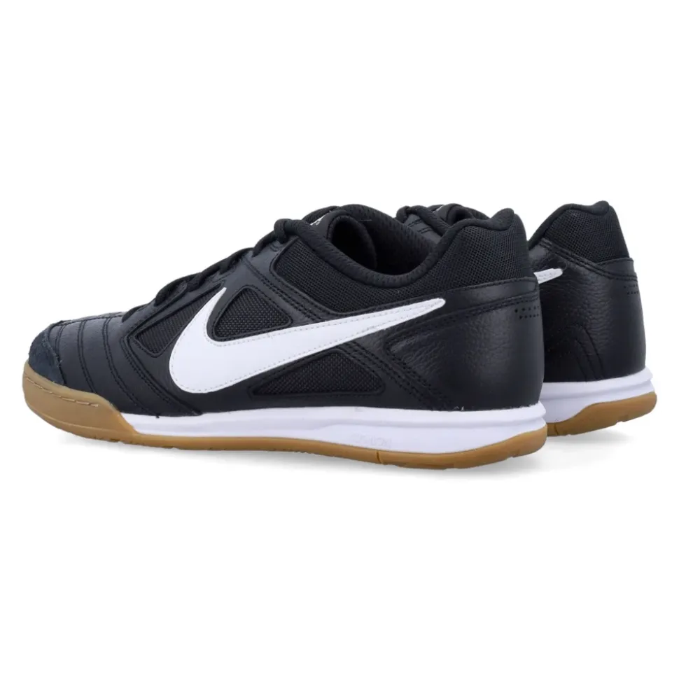 Gato Sneakers