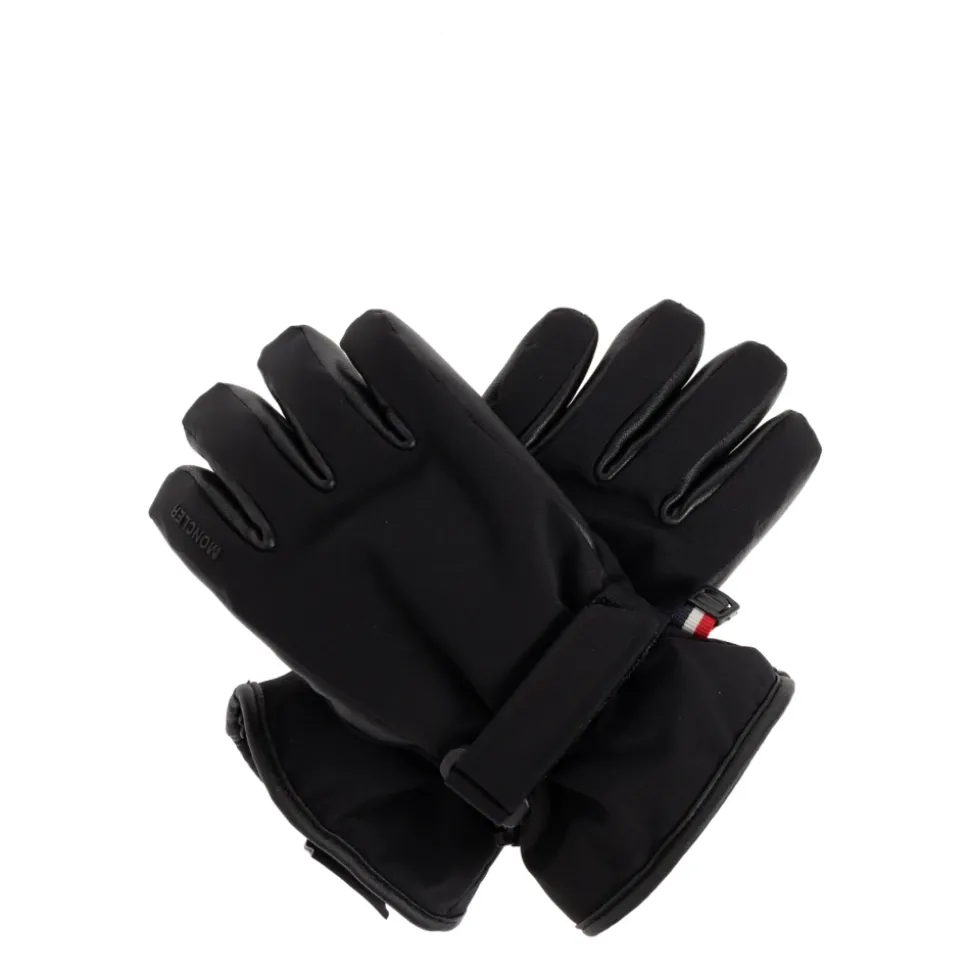 Gefütterte Handschuhe