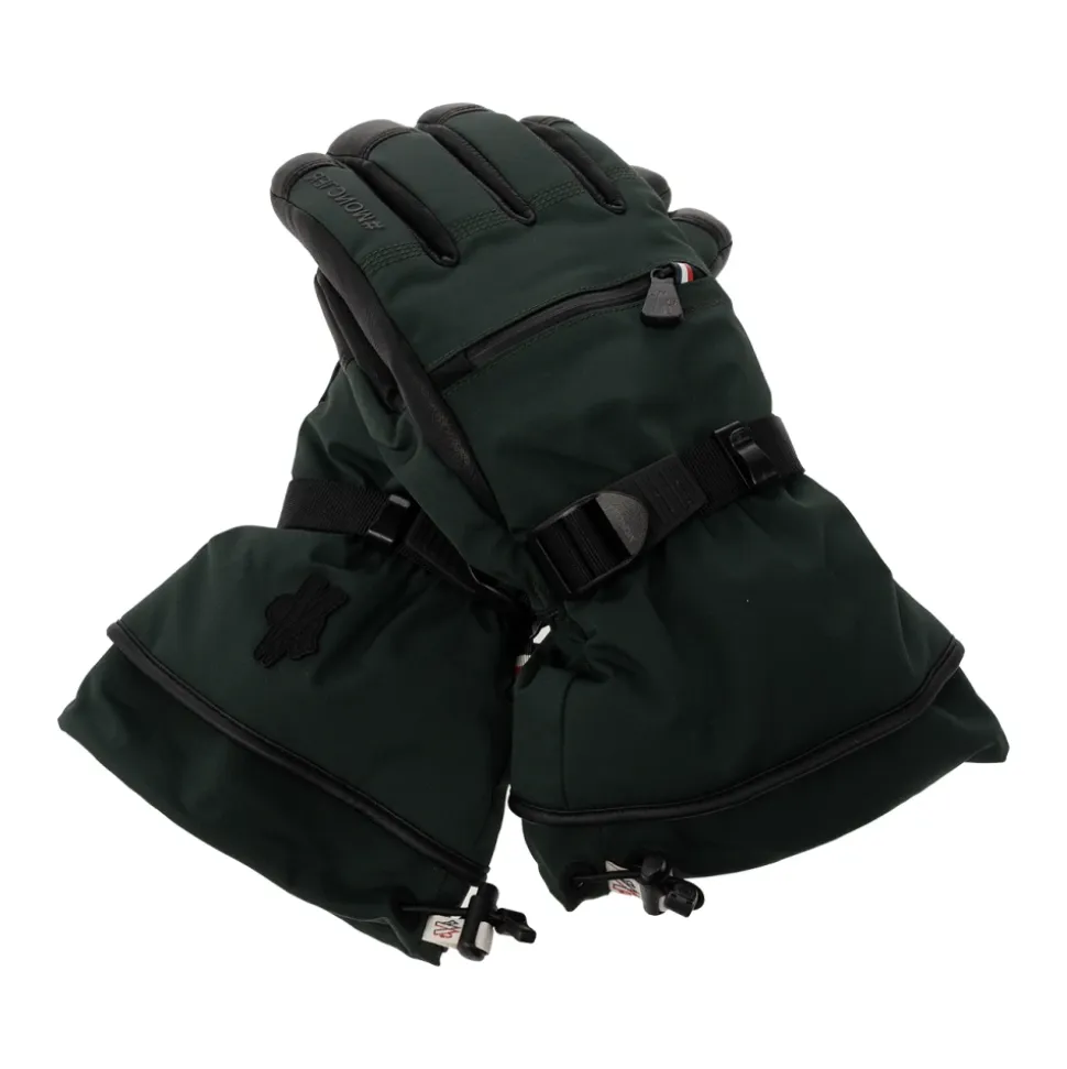 Gefütterte Handschuhe