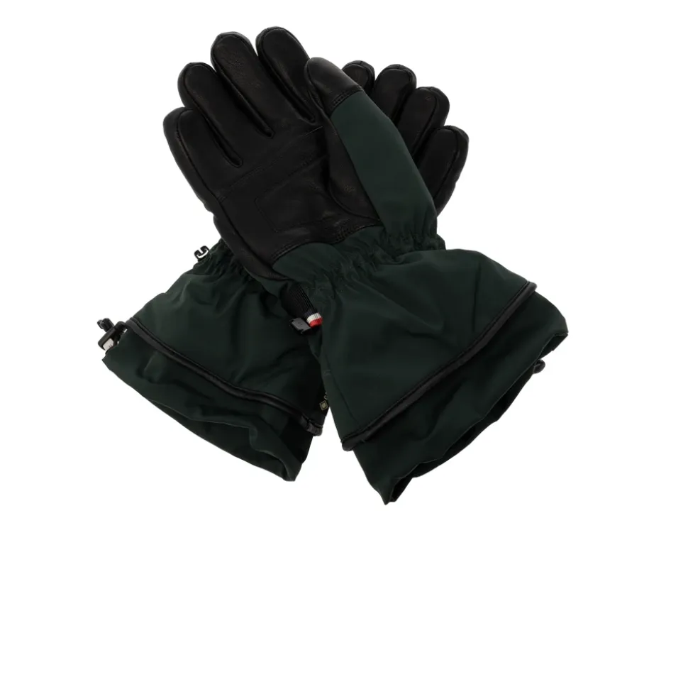 Gefütterte Handschuhe