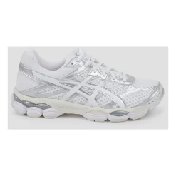 GEL-CUMULUS 16 Sneakers