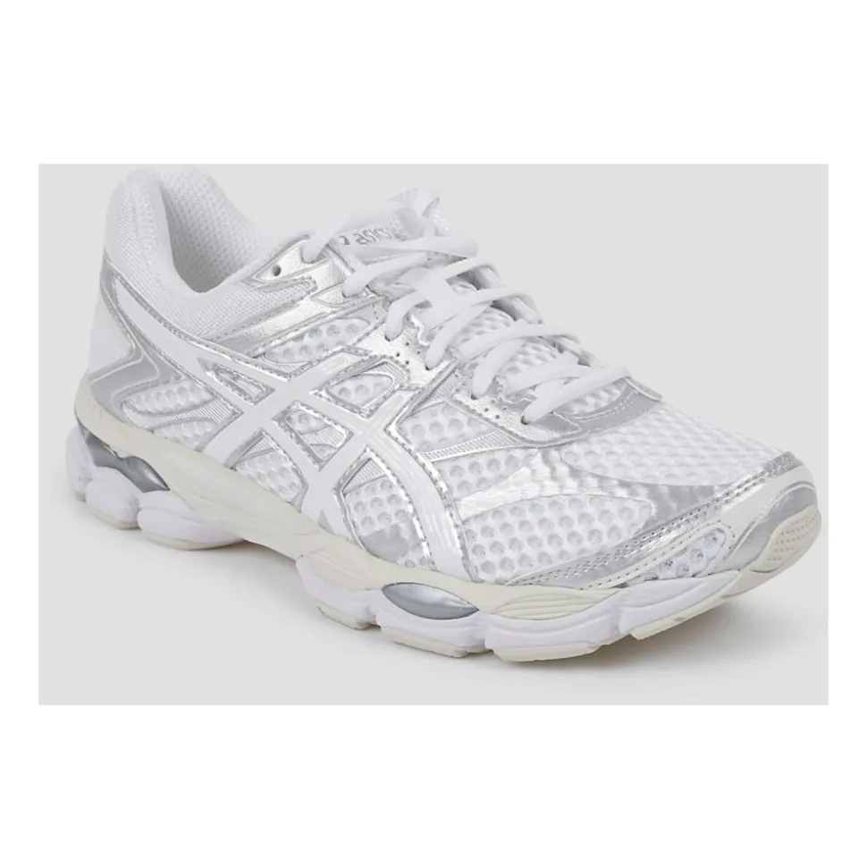 GEL-CUMULUS 16 Sneakers