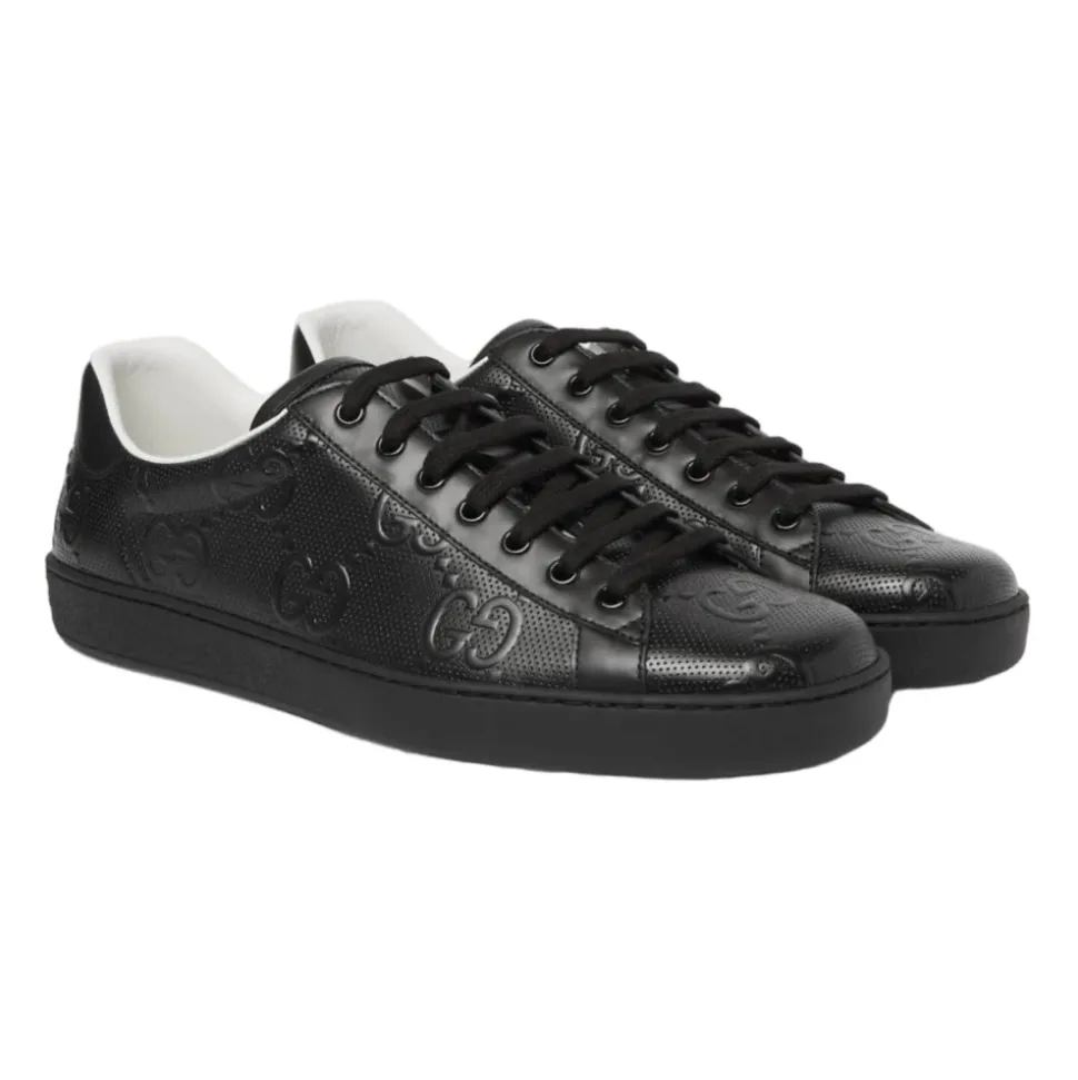 Geprägte Schwarze Sneakers