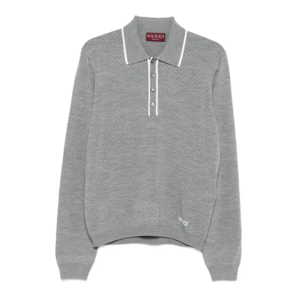 Graue Wollpolo mit Perforierten Details