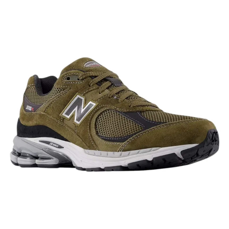 Grüne Sneakers 2002R Woodland Stil