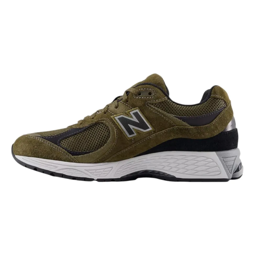 Grüne Sneakers 2002R Woodland Stil